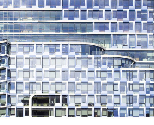 



Die neuen hochselektiven Gläser von AGC Interpane sind für großflächige Fassaden im Objektbau prädestiniert, da sie zudem eine neutrale Ästhetik besitzen.
