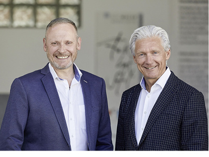 <p>
</p>

<p>
Volker Geyer (r.) und Thomas Issler
</p> - © Foto: Beate Armbruster

