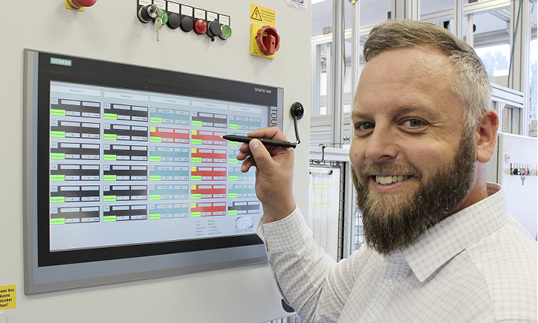 
Tino Braumann hat im Unternehmen zwar einen neuen Aufgabenbereich, ist vielen Fachkunden aber aus der technischen Kundenberatung schon jahrelang bekannt. 



