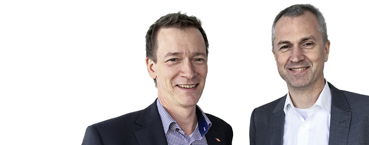 <p>
</p>

<p>
Im Gespräch mit der GLASWELT: Markus Plettau, Marketing Manager EMEA bei Dow (l.) und Karl-Theo Roes, Leiter Marktentwicklung und Innovationen von Swisspacer
</p> - © Foto: Matthias Rehberger / GLASWELT

