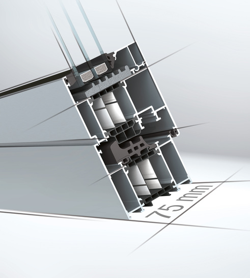 Das System Hydro Circal 75R besitzt einen Anteil von mehr als 75 % an recyceltem Aluminium. Dies liefert somit in der CO2-Bilanz heute schon bessere Ergebnisse als ein Kunststofffenster.