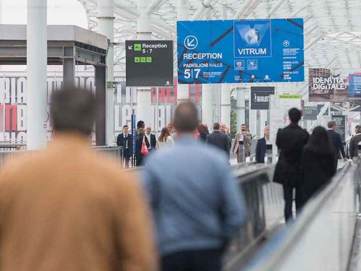 Die Vitrum 2019 belegt am Messestandort in Rho die Hallen 5 + 7