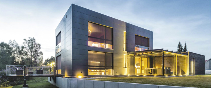 



Gerade im Privatbereich sind große Anlagenbreiten möglich. ZIPs an Kaltdächern und Pergolen werden bis zu einer Breite von 6 m ausgeführt. 
