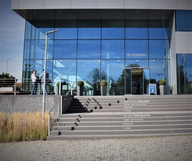 Bei Homag spricht man von "strukturellen Überkapazitäten im Inland" und "Kostendruck", auf den die Unternehmensleitung reagieren müsse.