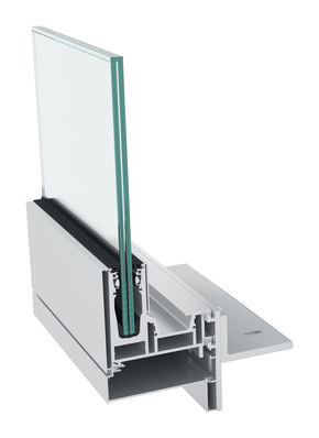 Mit Balardo aqua control hat Glassline eine Absturzsicherung als wasserabführendes System entwickelt.