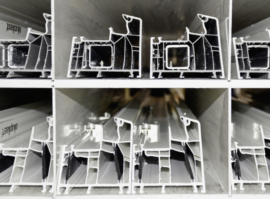 Ohne Stahl sind die Profile rund 20 Prozent leichter.