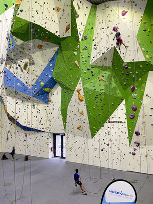 Die Climbing Tour 2020 zur Einführung der neuen Trigon FS Fassade war nach Auskunft von Hueck ein voller Erfolg.