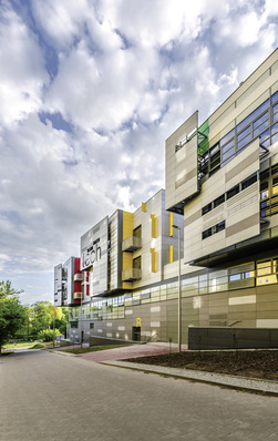 Beim Project Ecotech wurden Aliplast-Fenster aus der Star-Serie MAX Light verbaut, die Cradle-to-Cradle zertifiziert sind.