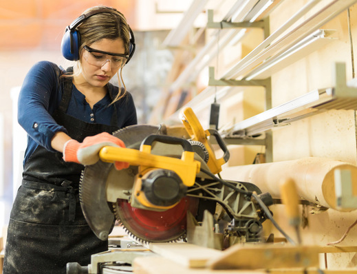 Lesen Sie, wie Betriebe kapitalschonend neue Technik finanzieren können