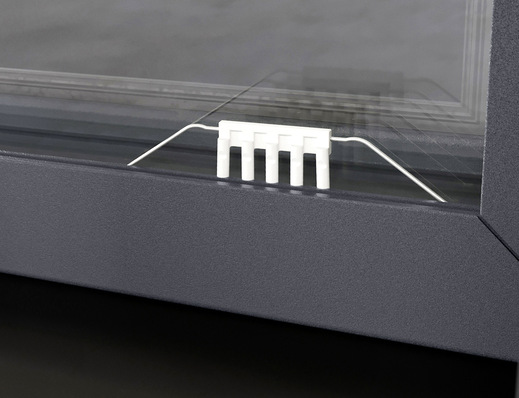 Die GSF lässt sich bei Fensterflügeln und im Blendrahmen von Festverglasungen einsetzen, die Anbringung erfolgt unsichtbar