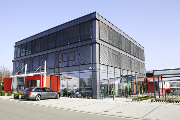 Raffstoren unterstützen nachhaltiges Bauen.