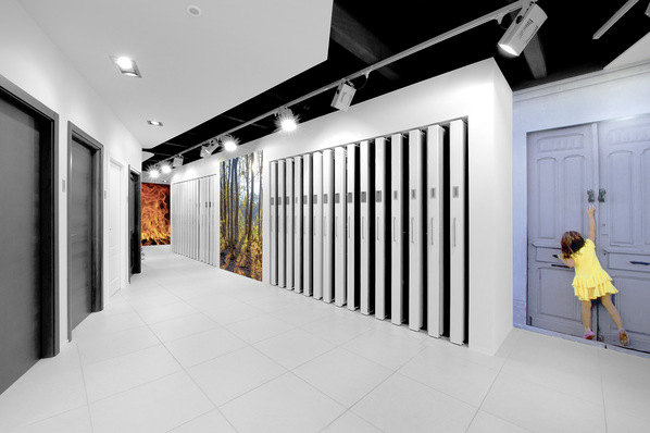 Die Erwartungen an den Ausstellungsraum beim ­Kunden sind hoch. Die Exponate müssen stilvoll in ­Szene gesetzt werden und es wird immer wichtiger, eine stimmige Atmosphäre zu schaffen.