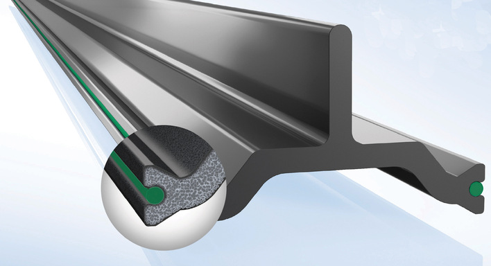 Mit insulbar RE-LI optimiert Ensinger den Isoliersteg in zweifacher Hinsicht: Er besteht aus 100 % sortenreinem Recycling-Polyamid, das in einem speziellen Fertigungsverfahren geschäumt wird und so den Lambda-Wert deutlich verbessert.