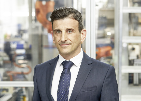 The new business unit “Sun ­Shading Solutions” of the Nice Group is headed by Enzo Viola, Managing Director of German drive and control manufacturer elero. He will be giving the presentation for Elero and Sun Shading Solutions at the Smart Home Forum at the R+T digital.