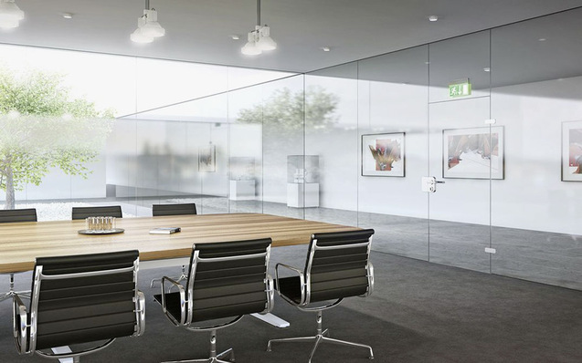 Die Glastrennwände von Gretsch-Unitas ermöglichen es, Innnräume sehr ­flexibel zu ­planen, gestalten und zu nutzen.