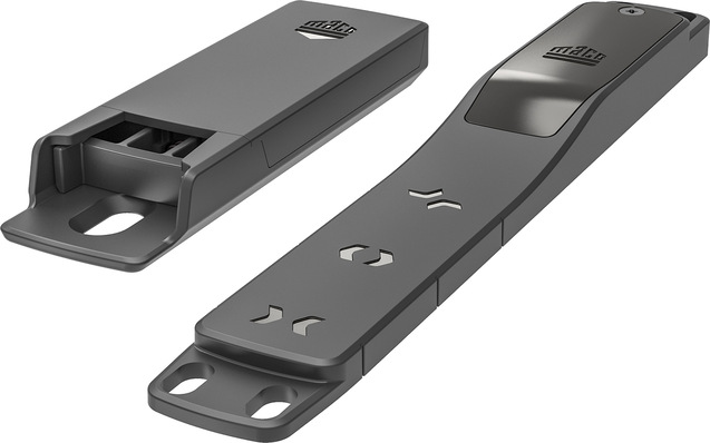 Der mTronic (r.) überwacht die Kippstellung und löst im Falle des Falles Alarm aus. Der eTronic (l.) passt bei allen Fenstern und ist die Ergänzung zum mTronic: ­etwa im Obergeschoss oder bei kleineren Lüftungsfenstern.