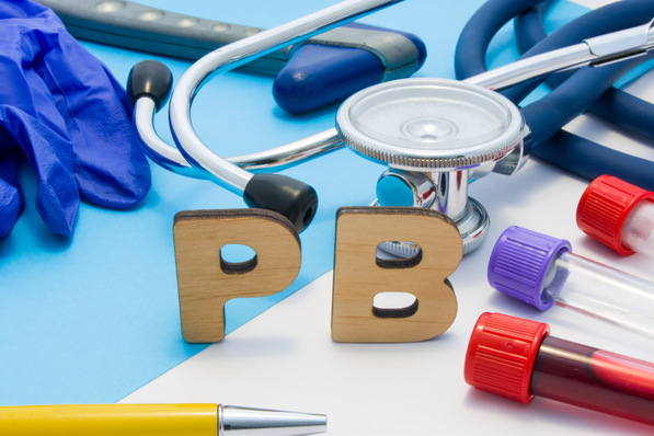 Die aktuelle ArbMedVV sieht eine Pflichtvorsorge für Tätigkeiten mit Exposition gegenüber Blei und anorganischen Bleiverbindungen bei Überschreitung einer Luftkonzentration von 75 µg/m 3  vor