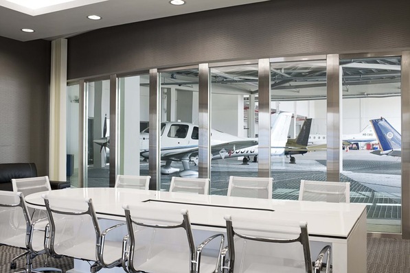 Die Pyrobel Produkte sind als zuschneidbare Verbundgläser sowie als maßgeschneiderte und vorgespannte Isoliergläser mit Brandschutz, Wärmedämmung und Sonnenschutz erhältlich.