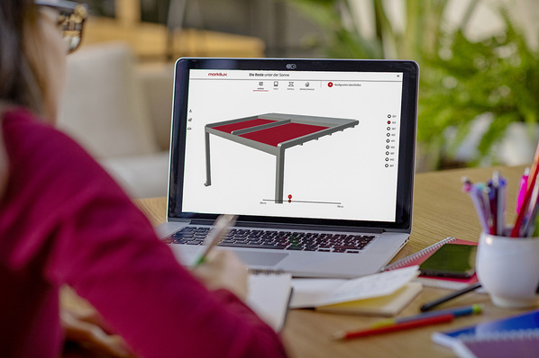 Sich online zu informieren und offline zu kaufen, ist die Devise von Markisen­experte markilux. So helfen nützliche Onlinetools dabei, als Endkunde eine Markise nach Wunsch zu konfigurieren und über einen Fachhändler betreut zu werden.