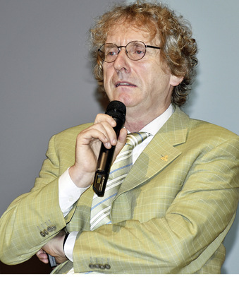 Prof. Dr. Michael Braungart﻿