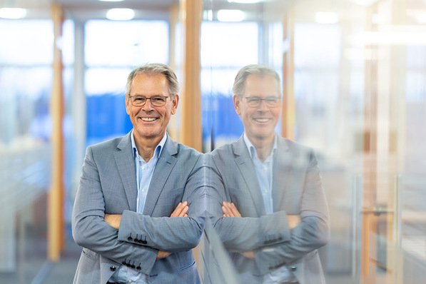 Hermann Schüller, geschäftsführender Gesellschafter der Semco-Gruppe freut sich über die positive Entwicklung der Gruppe.