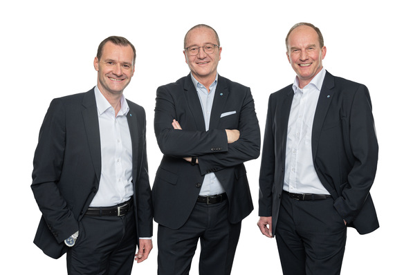 Klaus Bichler (links) komplettiert die MACO-Geschäftsführung. In der Mitte Guido Felix, rechts Michael Weigand.