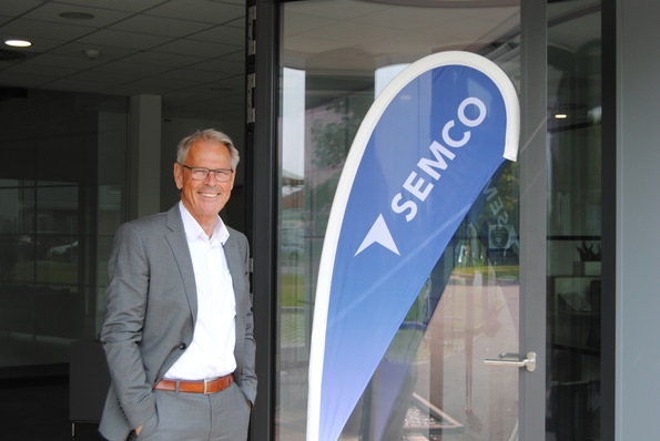 Hermann Schüller bei der Eröffnung der neuen Produktions- und Bürogebäude in Dülmen.