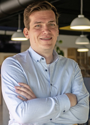 Johannes Salm ist für die Entwicklung der deutschsprachigen Märkte bei Elcia verantwortlich.