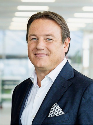 Präsident des Finstral-Verwaltungsrat: ­Joachim ­Oberrauch, 
Sohn des Finstral-Gründers Hans Oberrauch.