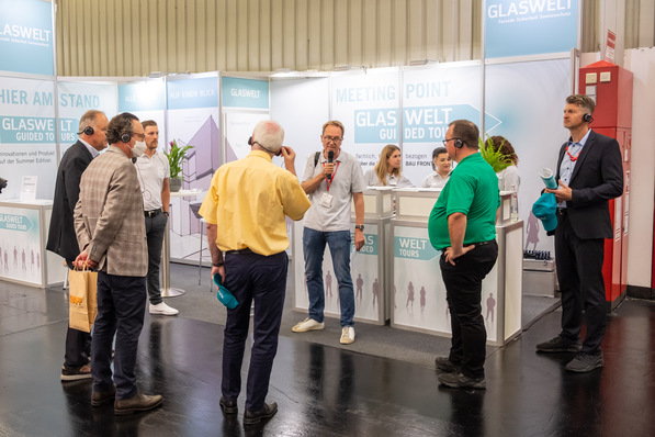 Die Guided Tours begannen um 10:30 Uhr am GLASWELT Stand