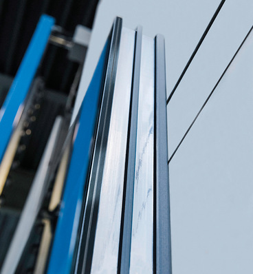 Der neue Super Spacer T-Spacer SG wurde für XXL-Fassadengläser sowie Structural Glazing GLäser konzipiert