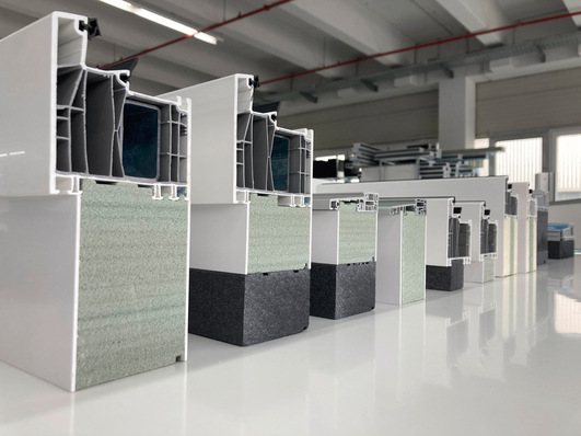 Fensterverarbeiter aller gängigen Profilsysteme haben jetzt die Möglichkeit, sich bei Meesenburg aus einem umfangreichen Sortiment das passende Produkt auszuwählen.