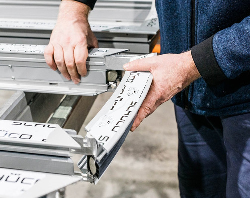 Fertigung der Aluminium Sonderfenster bei Ventana.