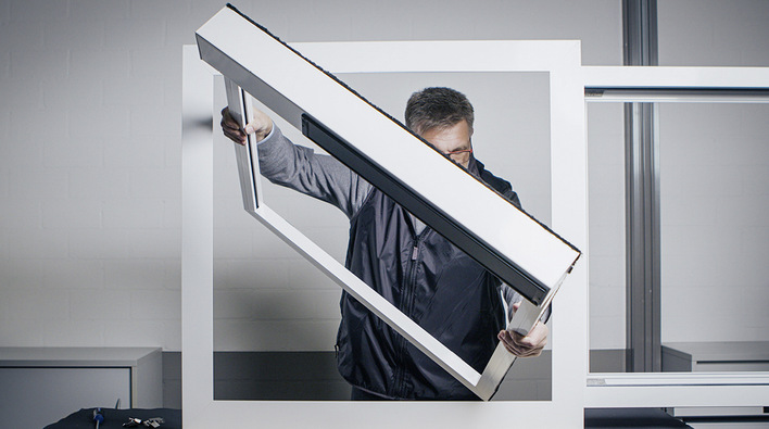 Für eine besonders effiziente Fertigung und Montage gibt es drei Produkt­neuheiten, deren einfache Fertigung in regelmäßig statt­findenden Live-Demonstrationen auf der BAU vorgestellt wird.