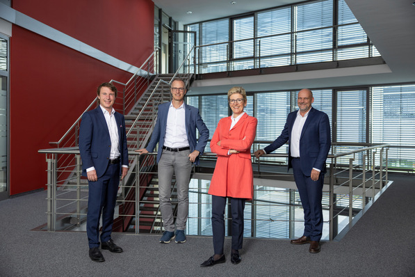 Der Vorstand der Warema Renkhoff SE (v.l.n.r.): Christian Steinberg, Steffen Konrad, Angelique Renkhoff-Mücke (Vorstandsvorsitzende) und Michael Müller