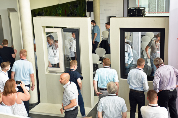 Eindrücke vom aluplast Innovationstag 2021, auf dem das neue energeto neo vorgestellt wurde.