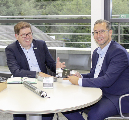 Frederico Ferreira (r.) ist seit Anfang Juli als Exportleiter im Einsatz. Über die ­Ver­stärkung des Außendiensts freut sich ­Geschäftsführer Andreas Böck (li.).