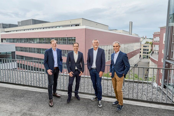 Verwaltungsgebäude «Superblock» in Winterthur mit Vertretern von Geilinger und Schweizer