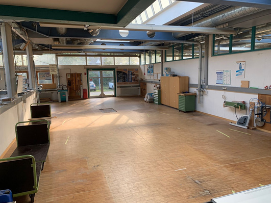 Wo früher mal eine über 20 Jahre alte Weinig-Winkelanlage stand, ist jetzt NICHTS! Aber schon bald wird hier die neue Weinig Vario MC 50 aufgestellt.