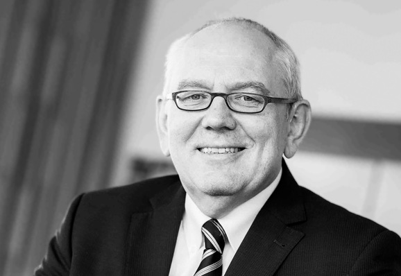 Dr. Werner Schuler