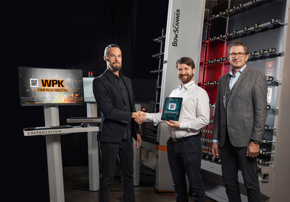 v.l.: Christian Platzer (adminIQ GmbH), Georg Aigner (Softsolution Quality Manager) und Thomas Schuller (Softsolution CEO) besiegeln ihre neue, strategische Partnerschaft.