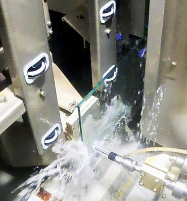 Der Wasserstrahlschnitt sorgt mit den vielfältigen Möglichkeiten für Flexibilität und hohe Effizienz.