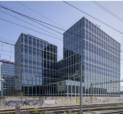 Um die erhöhten Brandschutzauflagen zu erfüllen, wurden beim Alto Pont-Rouge die Glaselemente von SageGlass mit Brandschutzsicherheitsglas Contraflam von Vetrotech zu 3-fach-ISO kombiniert.