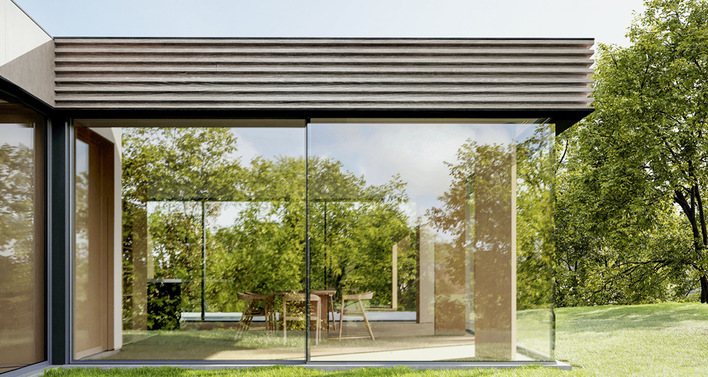 Solarlux ist es gelungen, die Profilansichten des neuen Schiebefensters umlaufend zu minimieren. Im senkrechten Stulp-Bereich sind die senkrechten Profilansichten nur 2 mm breit, die Ansichten der waagrechten Profile betragen filigrane 15 mm.