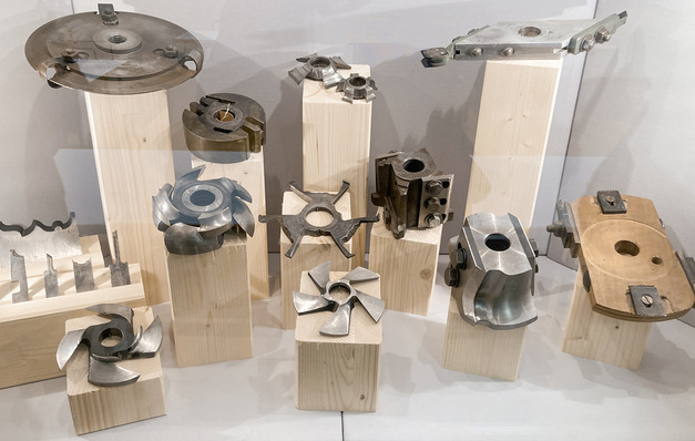  Die ersten Werkzeuge bei Oertli vor über 100 Jahren.