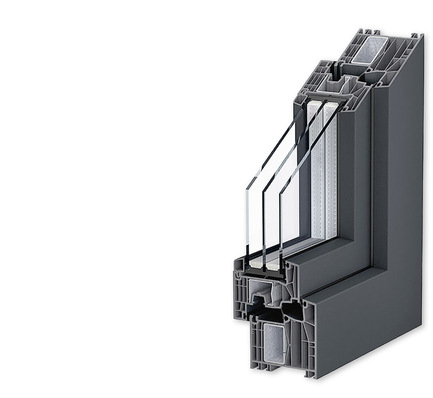  Mit Kömmerling ReFrame präsentiert die profine Group die erste vollständig aus recyceltem Kunststoff gefertigte Fensterprofil-Serie.