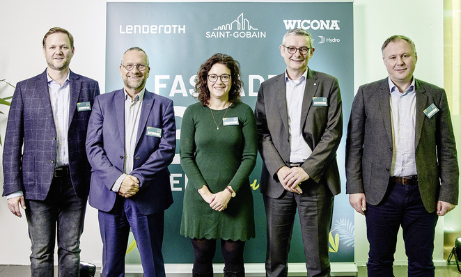  (v.l.): Christophe Lenderoth, Klaus Peter Sedlbauer, Sarah Ryglewski, Ralf Seufert, Pascal Decker bei Lenderoth.