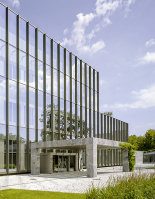  Auch in der britischen Botschaft in Warschau sind Hochsicherheitsgläser von Vetrotech verbaut.