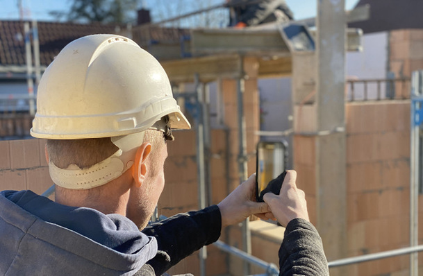  Die automatisierte Foto-Übertragung und -Ablage ﻿mit nur einem Klick ist mit Foto-Fertig schnell und einfach