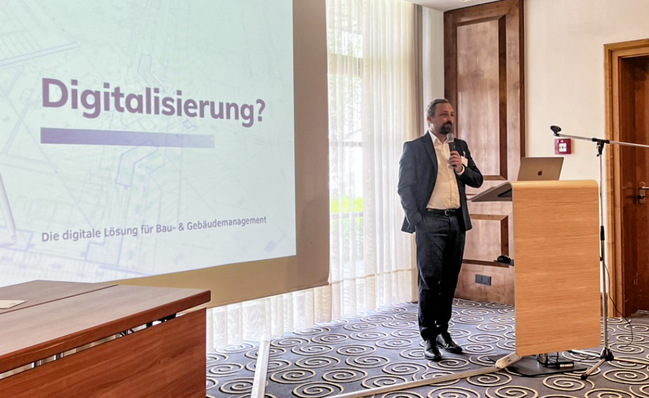  Thomas Knüttel gab einen sehr guten Einblick in den Stand der Digitalisierung der R+S Branche in Sachen Planungstools, Datenstrukturen etc.